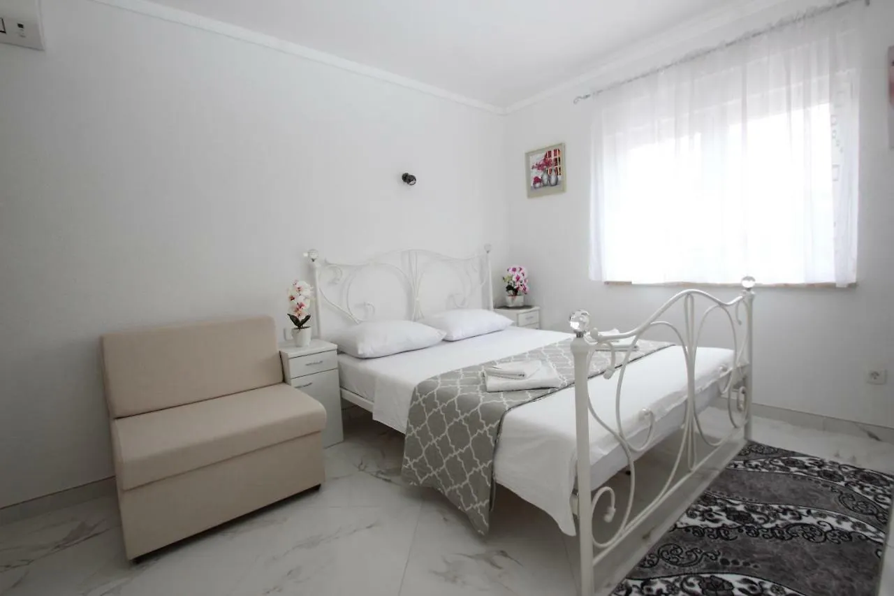 Rooms Emmina Poreč 3*,  Chorvatsko