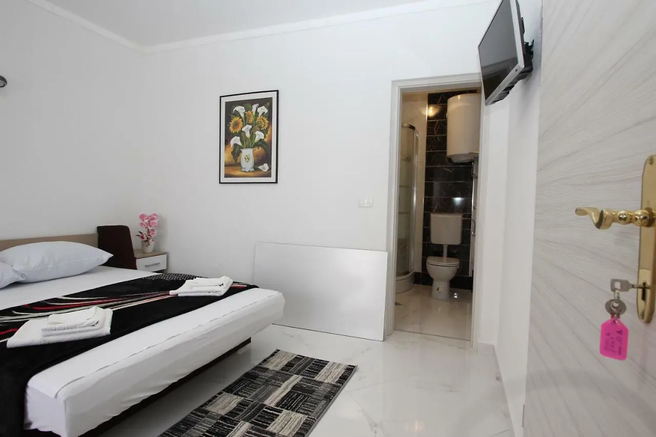 Bed & Breakfast Rooms Emmina Poreč