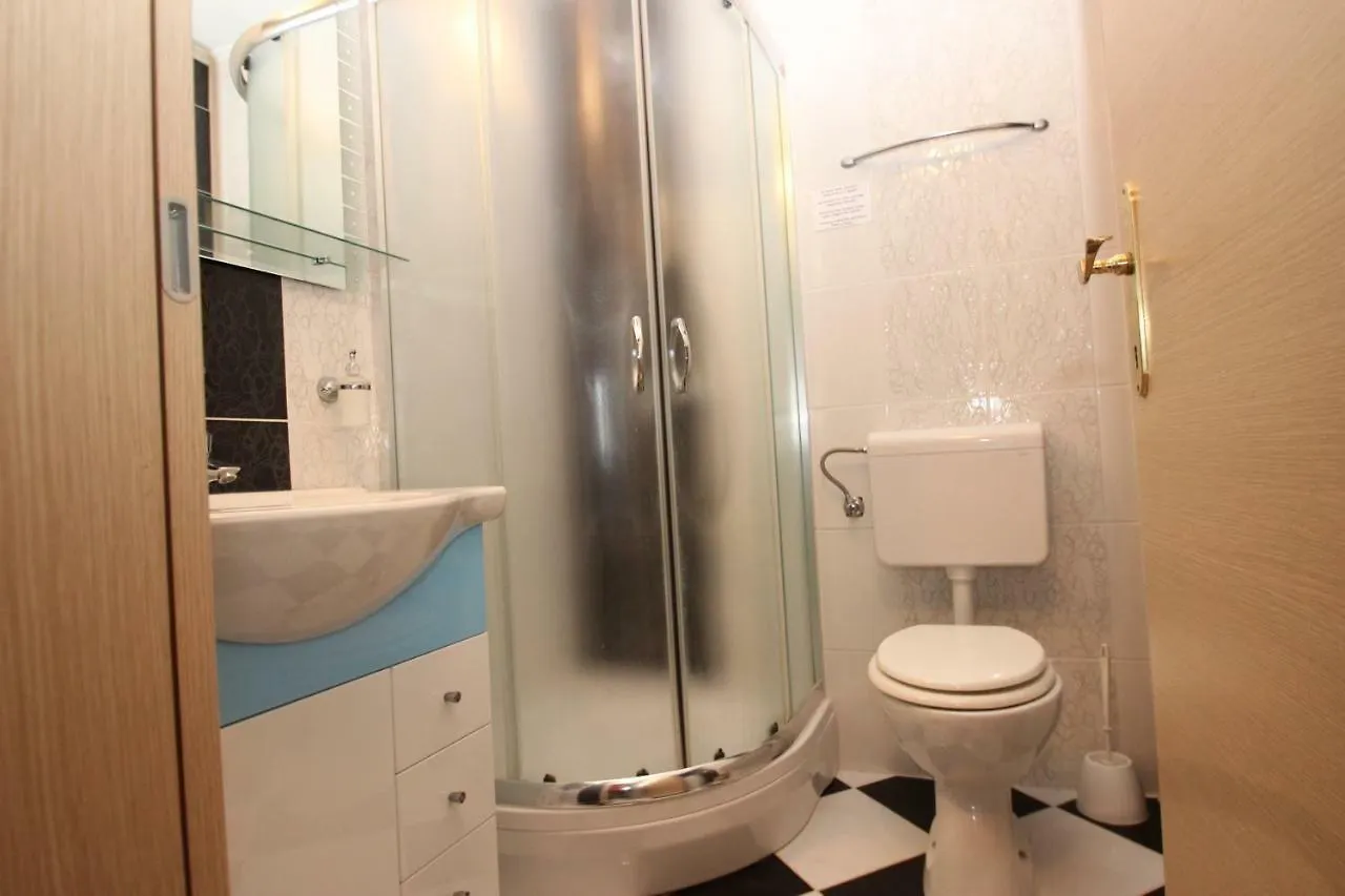 Rooms Emmina Poreč Bed & Breakfast